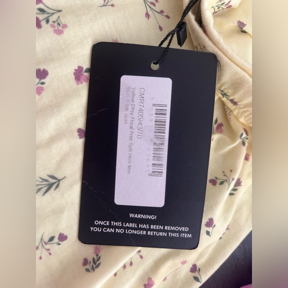 Pretty little thing Yellow mini skirt and top - Picture 7 of 16